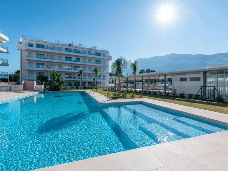 marina real I in denia, spain. Beautiful apartments for families and couples. This is the swimming pool